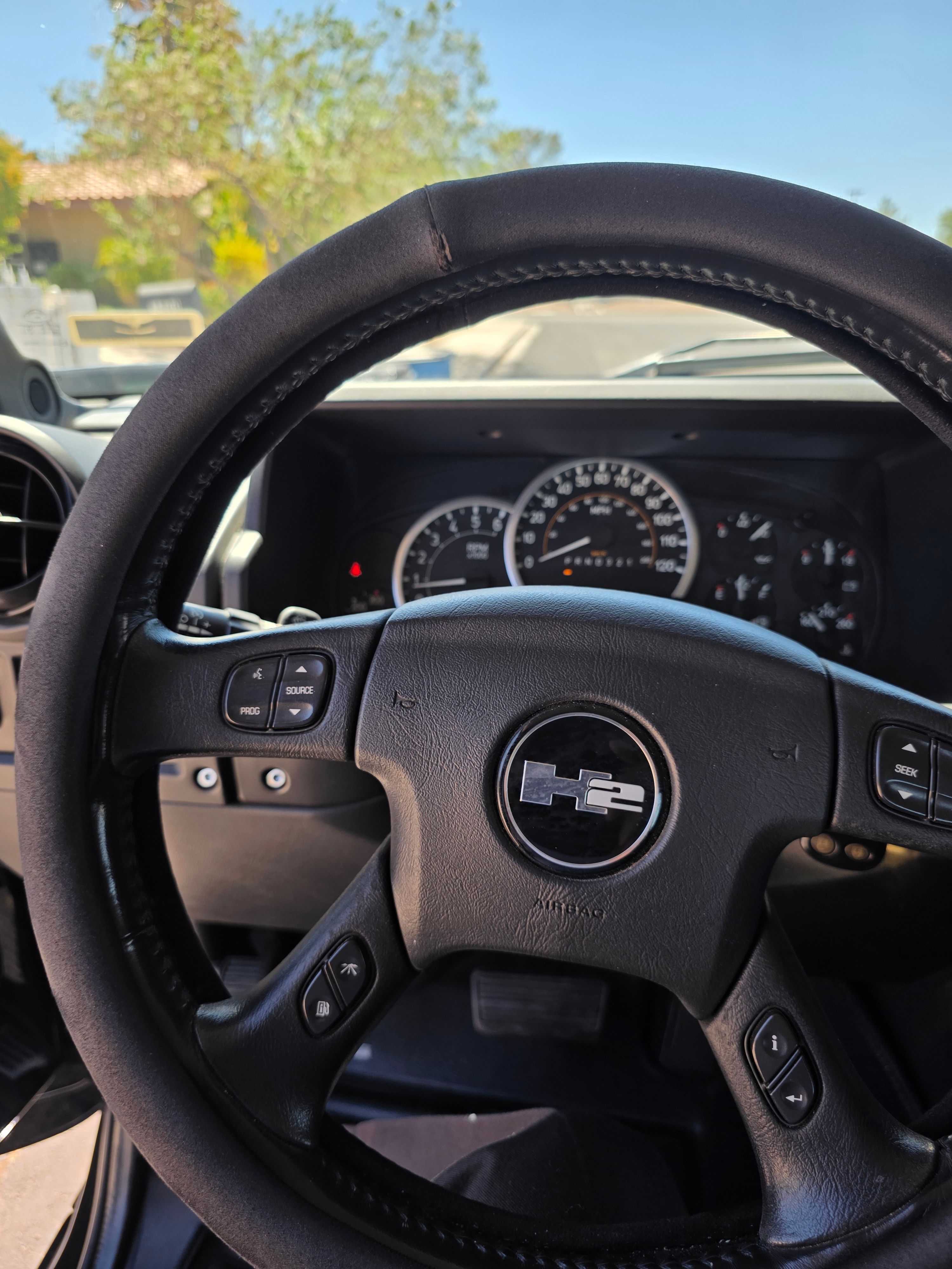 Used 2007 HUMMER H2 SUT AWD/4WD image 10