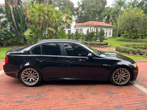 Used 2011 BMW M3 Sedan image 5