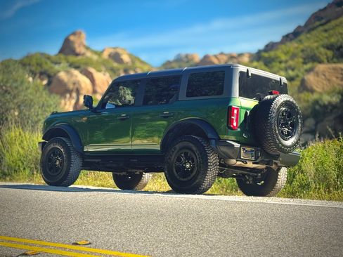 Used 2023 Ford Bronco Badlands w/ Sasquatch Package image 18