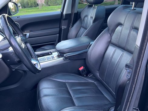 Used 2016 Land Rover Range Rover Sport SE image 10