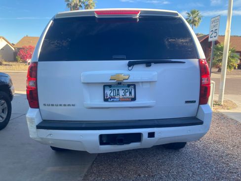 Used 2012 Chevrolet Suburban LT w/ Luxury Package image 10
