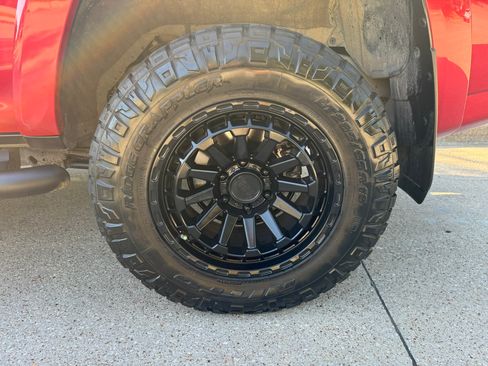 Used 2021 Toyota 4Runner SR5 image 9