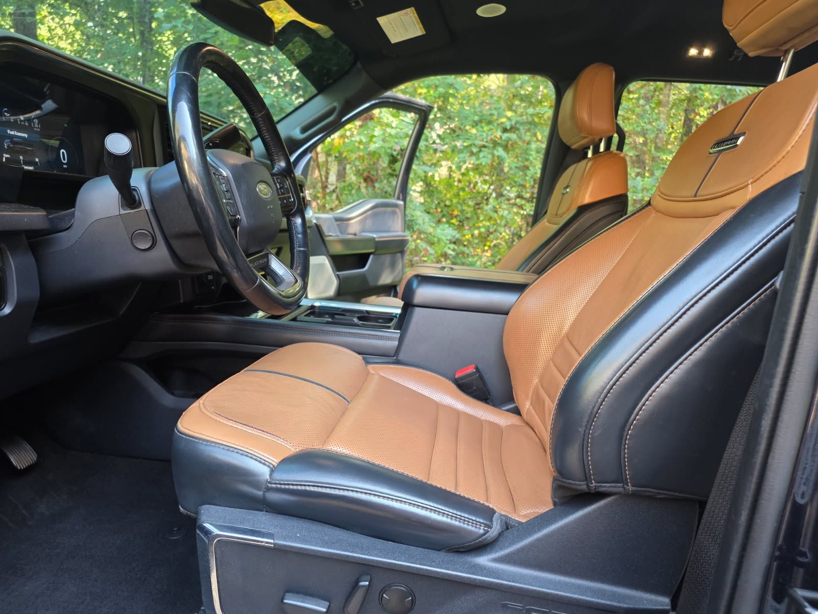 Used 2023 Ford F250 Platinum AWD/4WD image 11