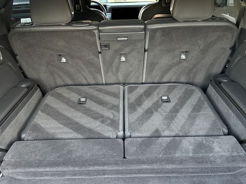 Used 2023 Rivian R1S Adventure image 21