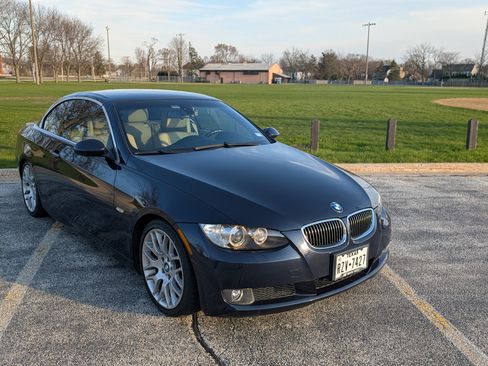 Used 2008 BMW 328i Convertible image 12