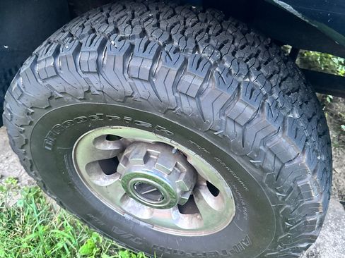 Used 2004 Ford Excursion Limited image 24