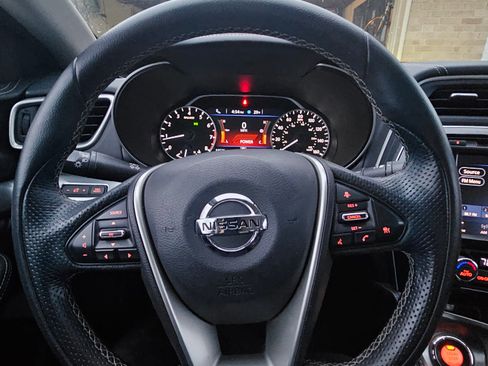 Used 2019 Nissan Maxima 3.5 SV w/ Floor Mat Group image 8