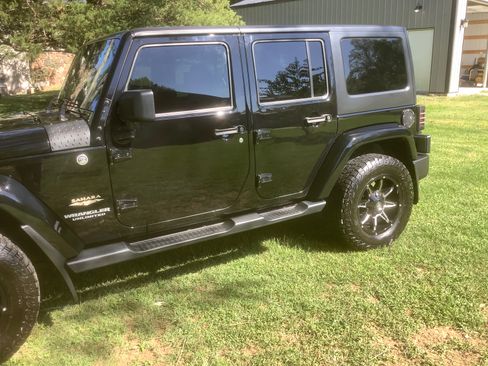 Used 2015 Jeep Wrangler Unlimited Sahara w/ Trailer Tow Group image 8