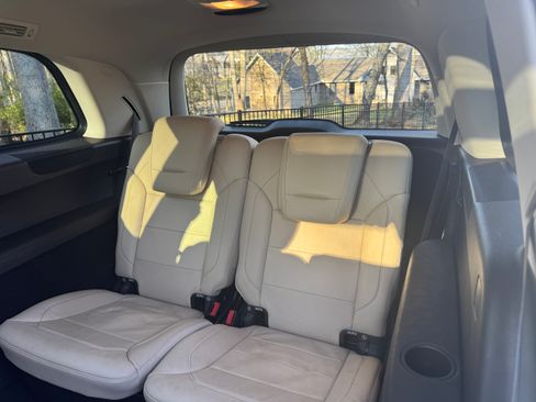 Used 2019 Mercedes-Benz GLS 550 4MATIC image 9