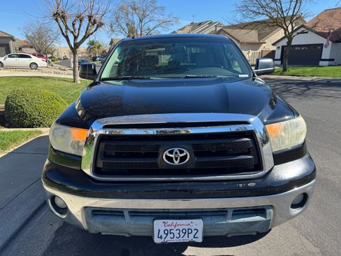 Used 2012 Toyota Tundra 2WD CrewMax w/ Tow Pkg image 4