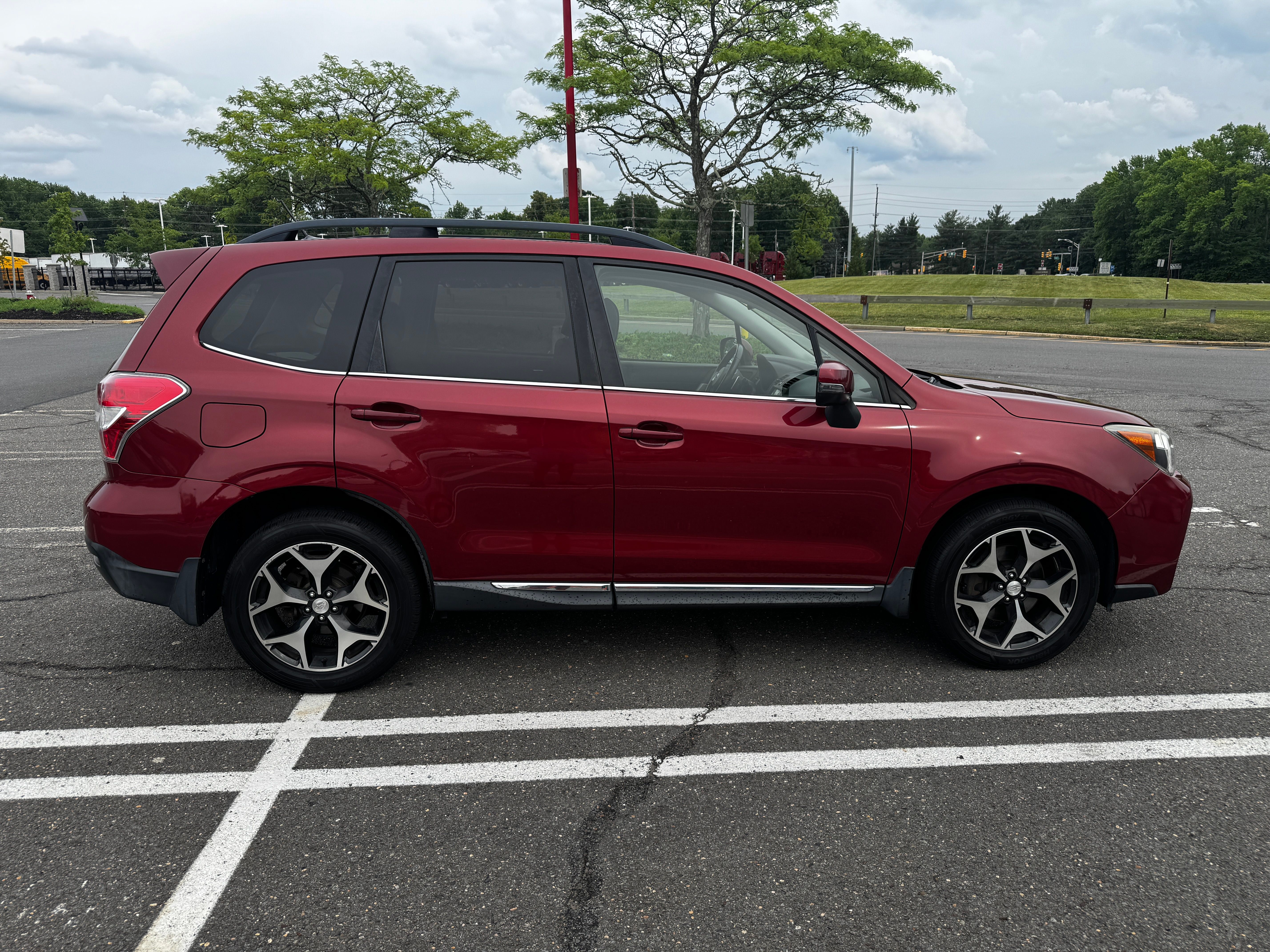 Used 2015 Subaru Forester 2.0XT Touring AWD/4WD image 4