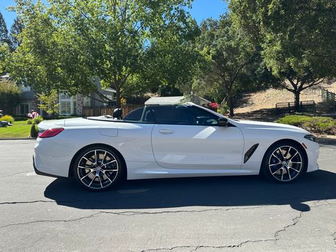 Used 2023 BMW M850i xDrive Convertible w/ Driving Assistance Package image 9