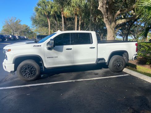 Used 2024 Chevrolet Silverado 2500 LTZ w/ LTZ Plus Package image 1