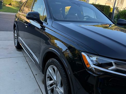 Used 2021 Audi Q7 2.0T Premium w/ Convenience Package AWD/4WD image 10