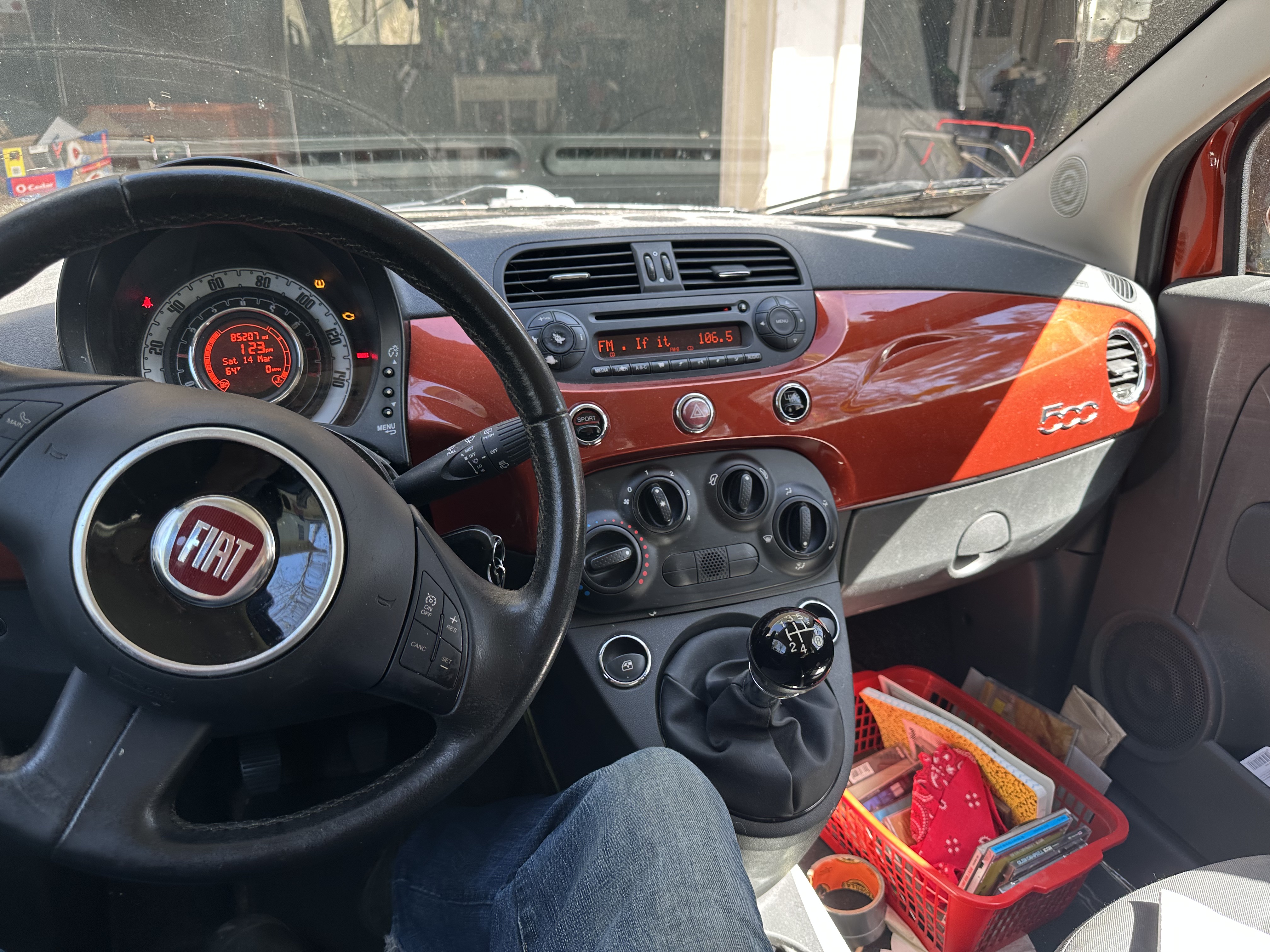 Used 2013 FIAT 500 Pop FWD image 2