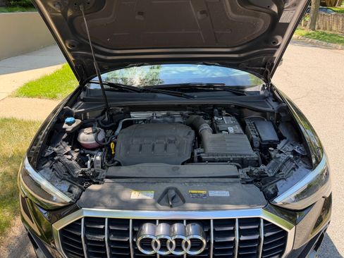 Used 2022 Audi Q3 2.0T Premium AWD/4WD image 13