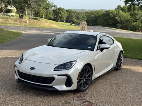 Used 2023 Subaru BRZ Limited RWD image 2