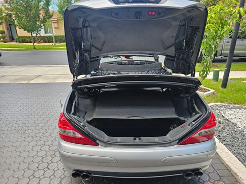 Used 2007 Mercedes-Benz SL 600 image 10