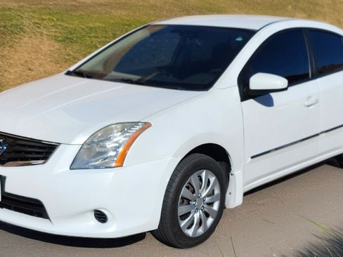 Used 2012 Nissan Sentra 2.0 S w/ Convenience Pkg image 9