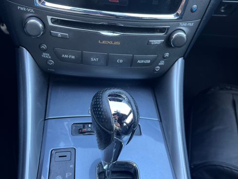Used 2012 Lexus IS 350 w/ F-Sport Pkg RWD image 15