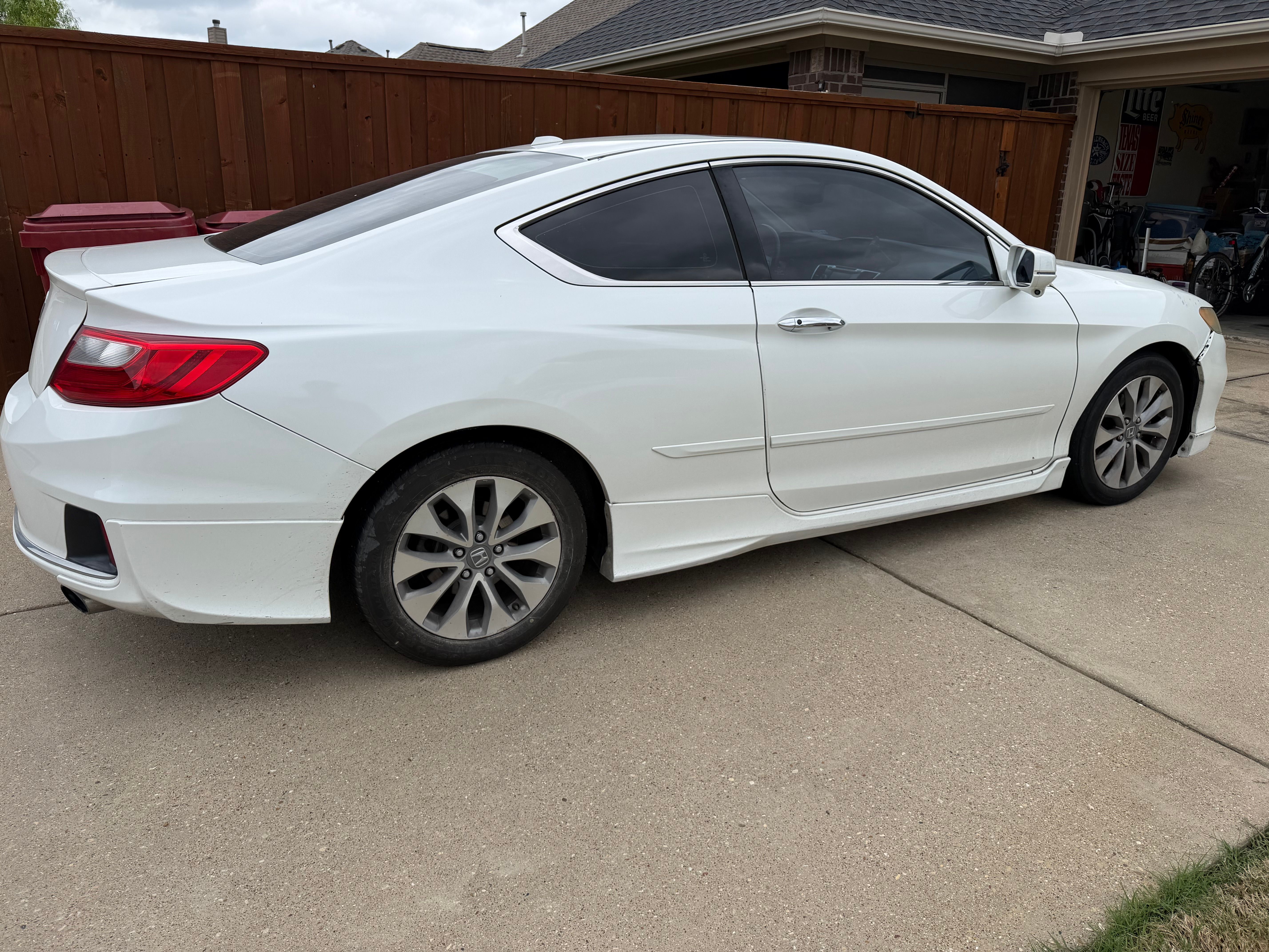 Used 2015 Honda Accord EX-L image 2