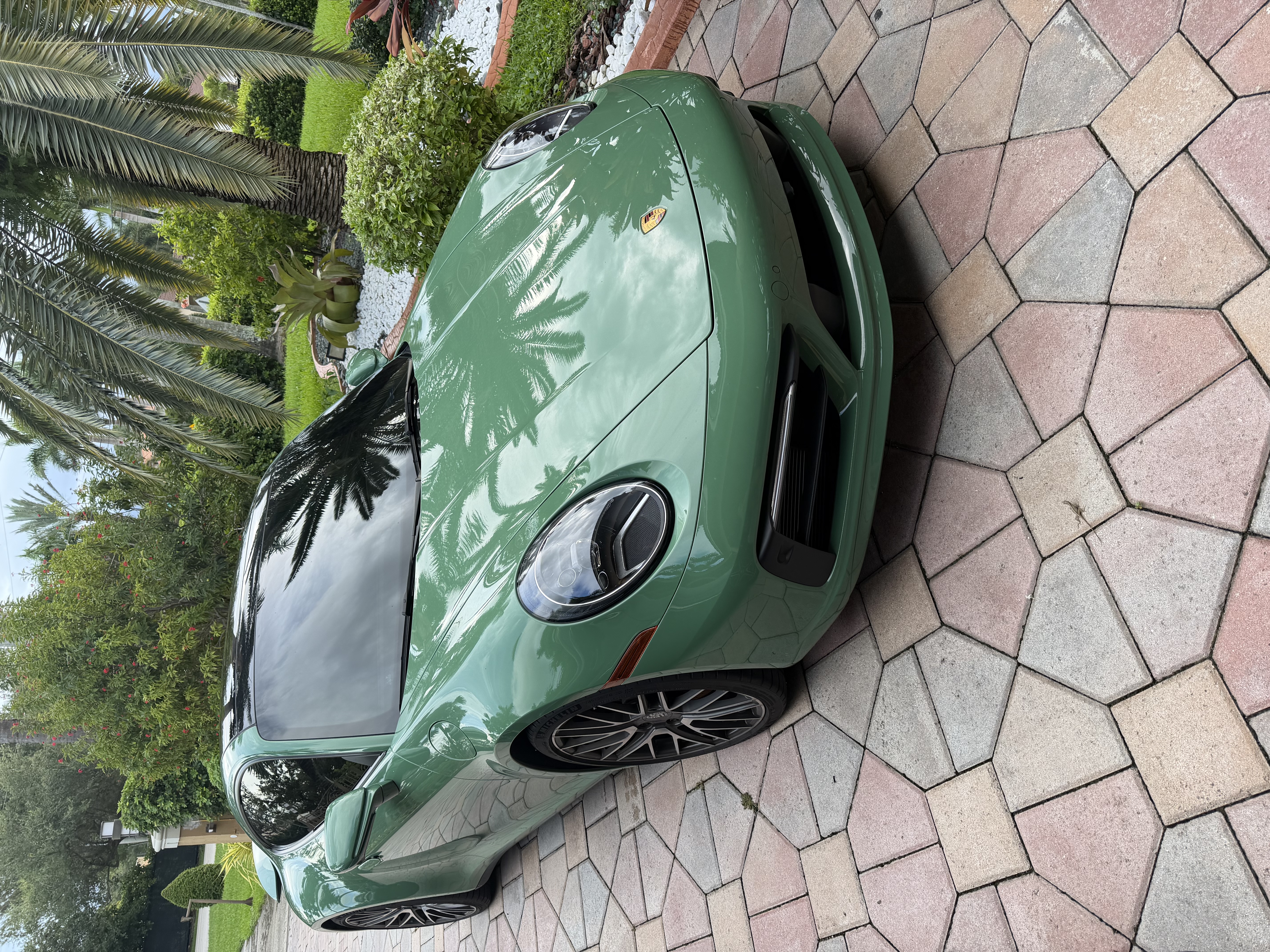 Used 2024 Porsche 911 Carrera S RWD image 1