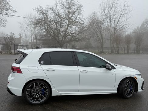 Used 2025 Volkswagen Golf image 10