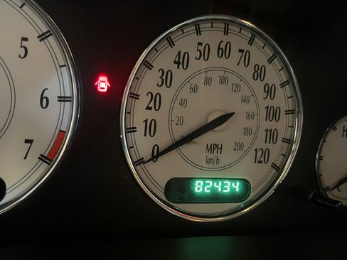 Used 2000 Chrysler 300M image 14