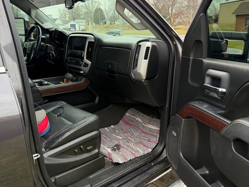 Used 2016 GMC Sierra 2500 SLT w/ Duramax Plus Package image 5