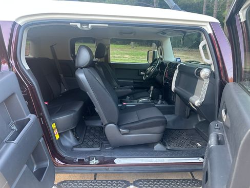 Used 2007 Toyota FJ Cruiser 4WD w/ Convenience Pkg image 10