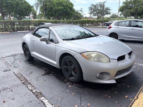 Used 2008 Mitsubishi Eclipse GS FWD image 4