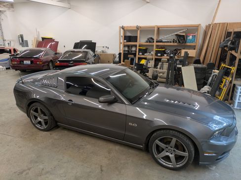 Used 2013 Ford Mustang GT w/ GT Track Pkg image 25