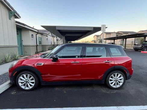 Used 2017 MINI Cooper Clubman image 2
