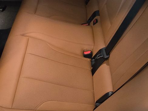 Used 2023 BMW i4 eDrive40 w/ Premium Package image 10