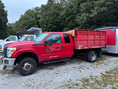 Used 2011 Ford F350 XL w/ XL Decor Group image 1