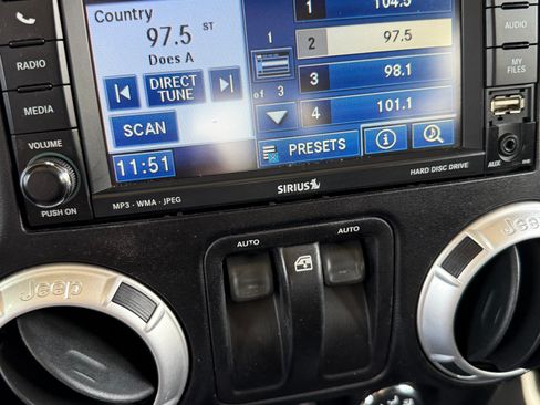 Used 2011 Jeep Wrangler Sahara w/ Dual Top Group image 13