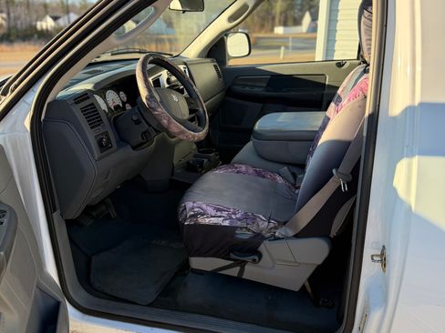 Used 2007 Dodge Ram 1500 Truck SLT image 5