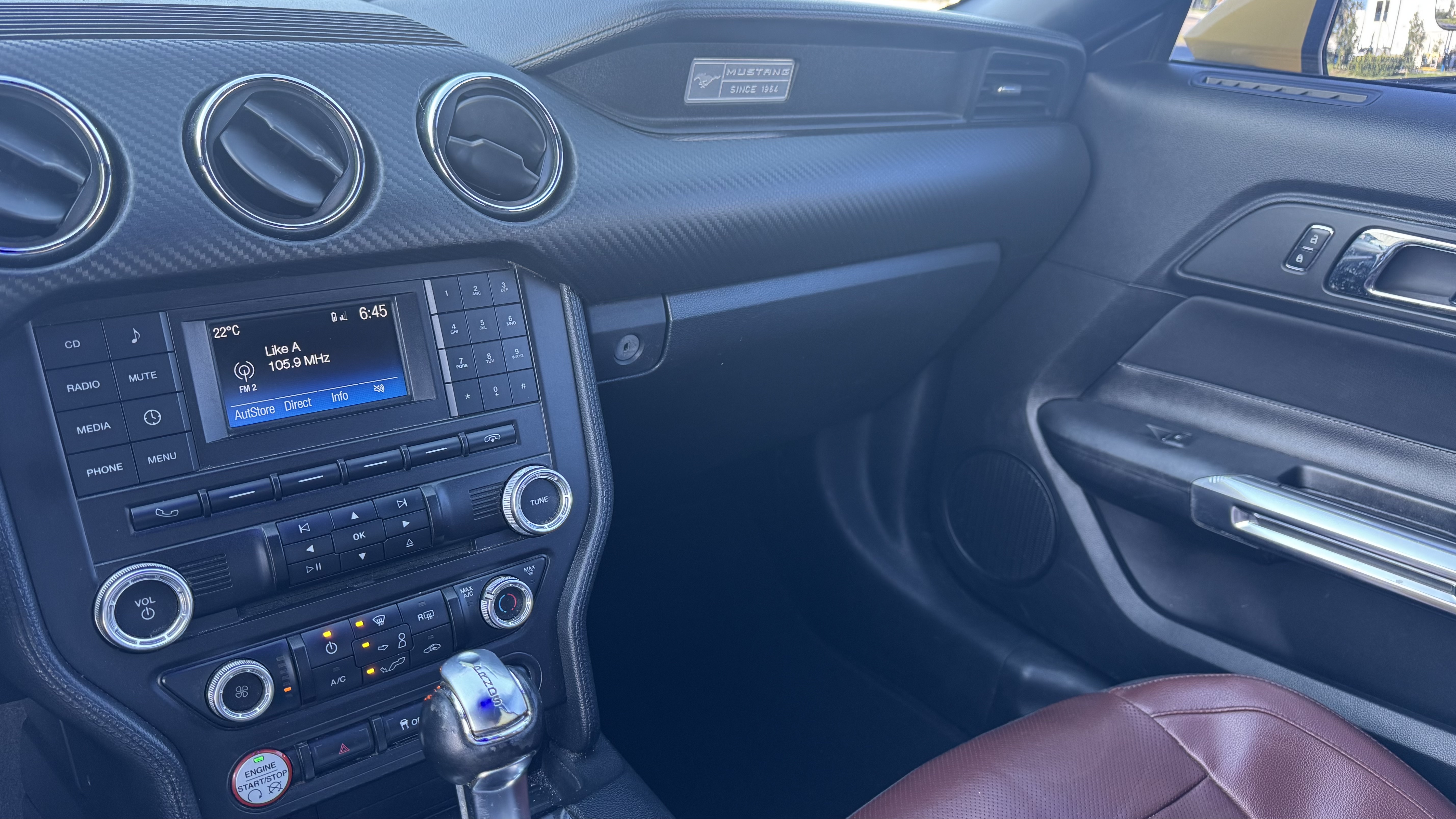 Used 2015 Ford Mustang Convertible RWD image 11