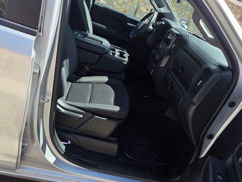 Used 2022 Chevrolet Silverado 1500 Custom image 12