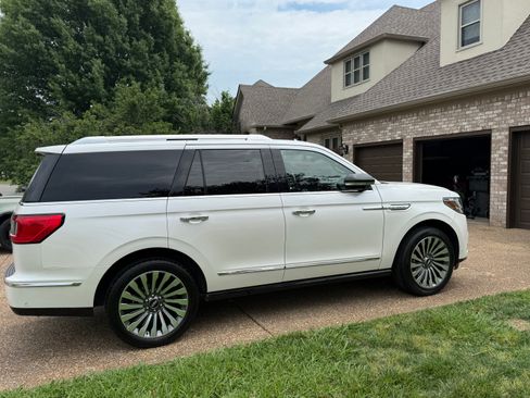 Used 2018 Lincoln Navigator Reserve w/ Technology Package AWD/4WD image 5