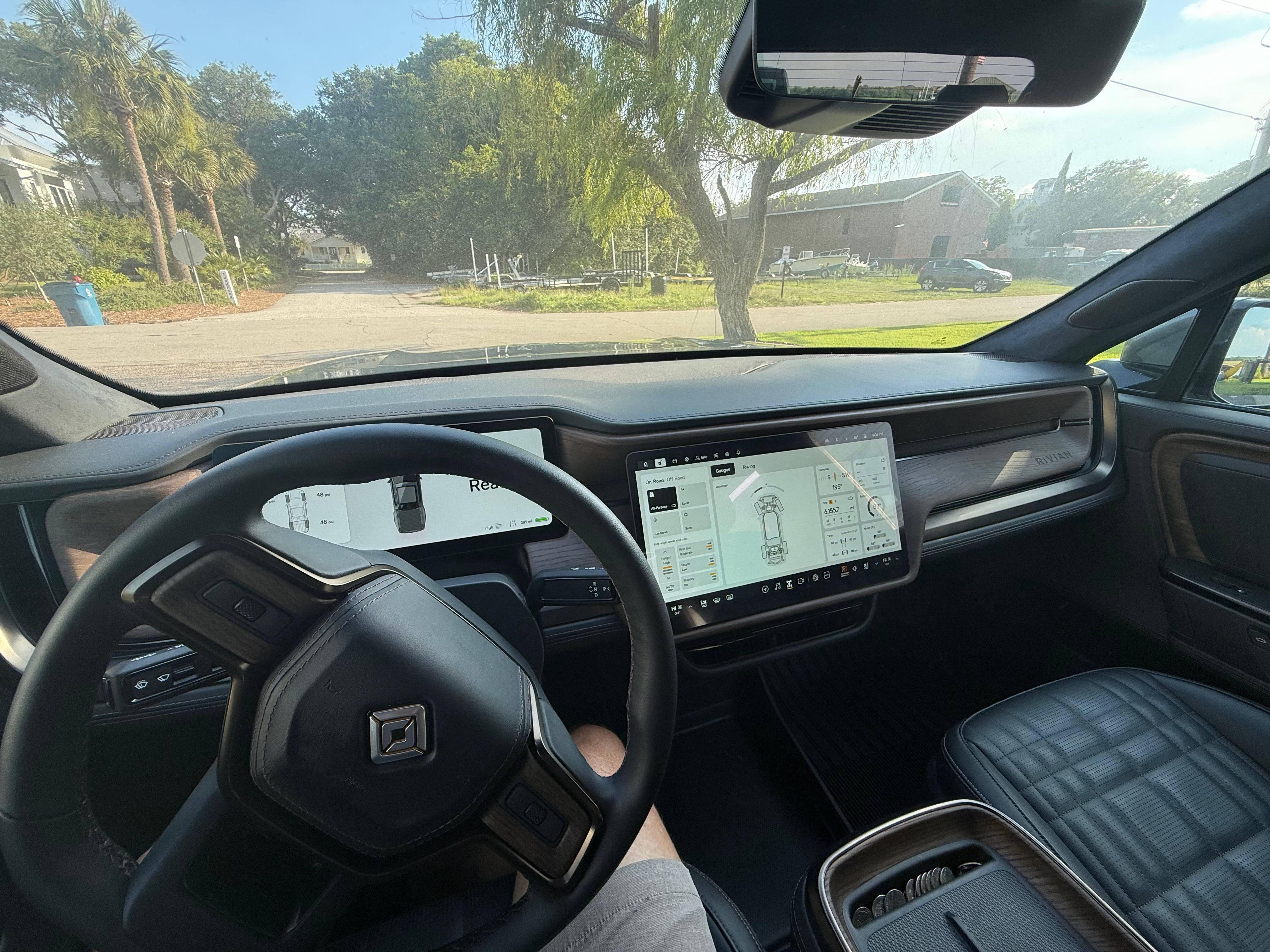 Used 2026 Rivian R1T Premium Tri AWD/4WD image 9