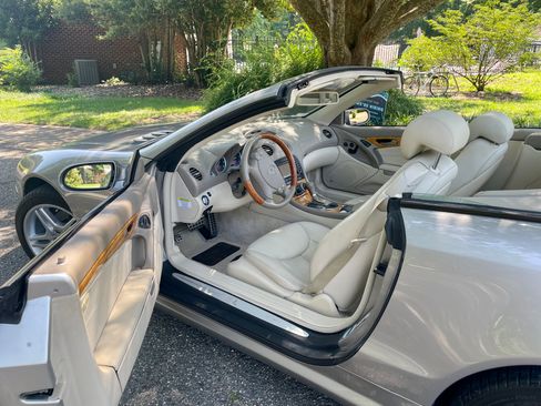 Used 2006 Mercedes-Benz SL 500 image 9