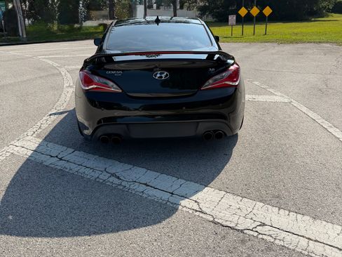 Used 2015 Hyundai Genesis 3.8 RWD image 5
