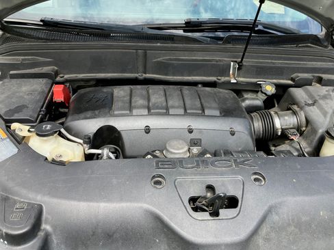 Used 2011 Buick Enclave CX FWD image 4