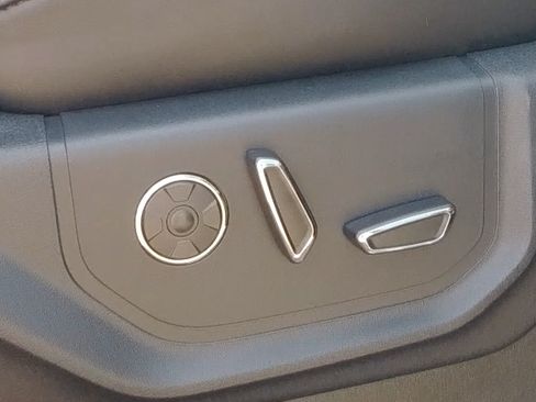 Used 2020 Ford F450 Platinum w/ FX4 Off-Road Package image 23