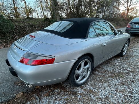 Used 2001 Porsche 911 Cabriolet image 9
