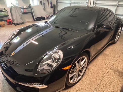 Used 2015 Porsche 911 Carrera image 4