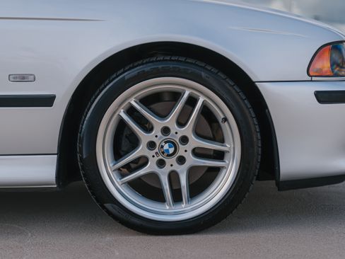 Used 2003 BMW 540i Sedan image 18