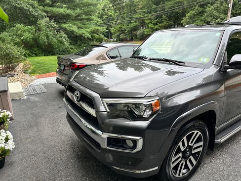 Used 2015 Toyota 4Runner Limited image 6