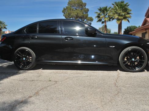 Used 2023 BMW 330e 330e Sedan 4D w/ M Sport Package image 2